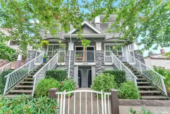 27295 30 Avenue exterior