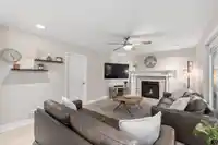 20964 93B PLACE - thumbnail 5