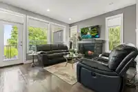 7569 DICKINSON PLACE - thumbnail 9