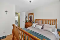 35 2450 HAWTHORNE AVENUE - thumbnail 15