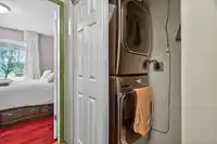 35 2450 HAWTHORNE AVENUE - thumbnail 22