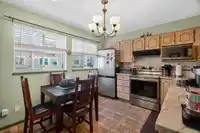 35 2450 HAWTHORNE AVENUE - thumbnail 9