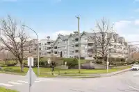 109 5500 LYNAS LANE - thumbnail 1