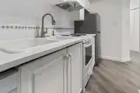 109 5500 LYNAS LANE - thumbnail 12