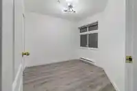 109 5500 LYNAS LANE - thumbnail 4