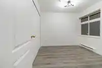 109 5500 LYNAS LANE - thumbnail 5