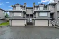 205 1140 CASTLE CRESCENT - thumbnail 1