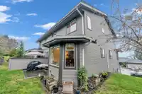 205 1140 CASTLE CRESCENT - thumbnail 34