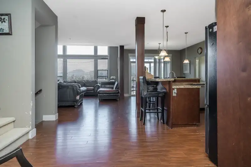 22843 136A AVENUE - photo 4 of 36