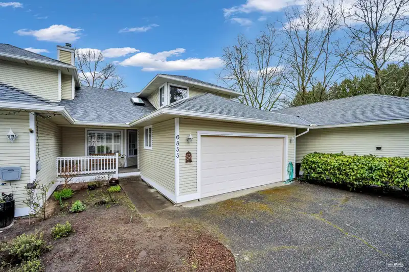 6833 NICHOLSON ROAD - photo 2 of 40