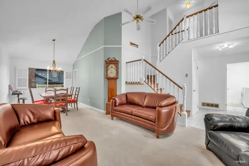 6833 NICHOLSON ROAD - photo 3 of 40