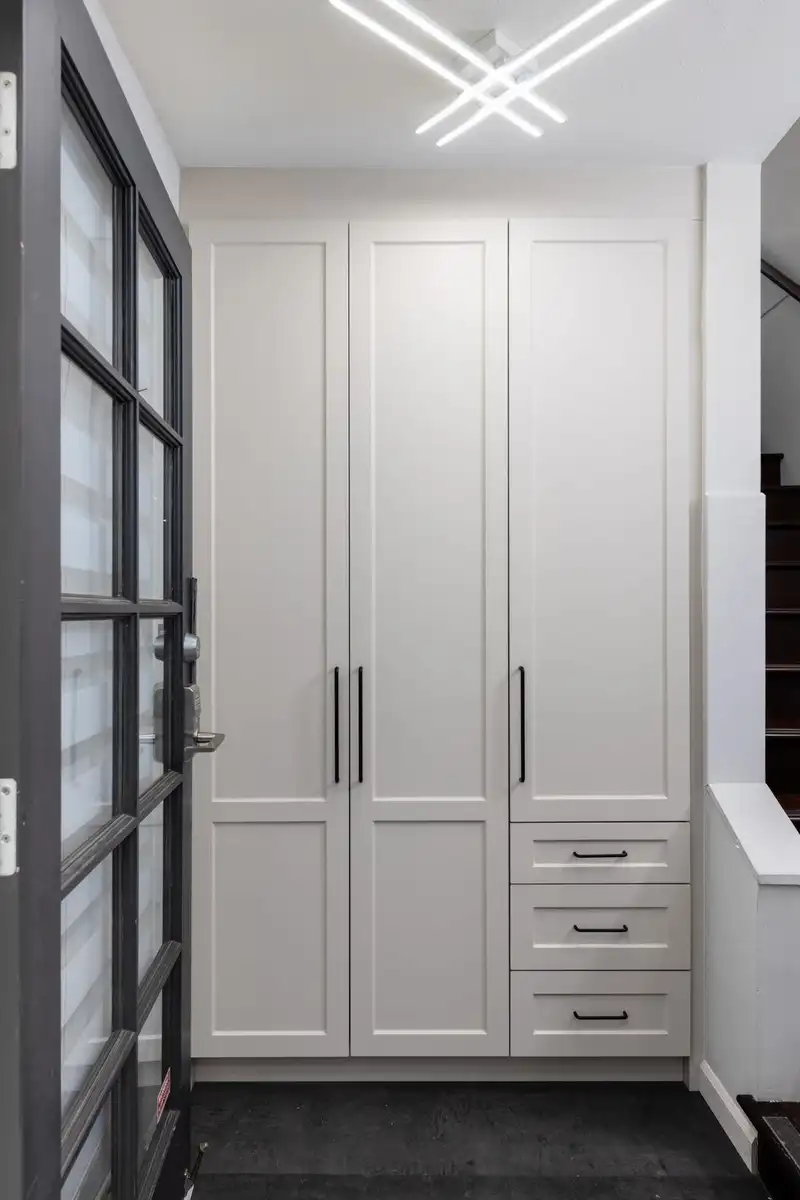 4 2315 W 10TH AVENUE - photo 3 of 27