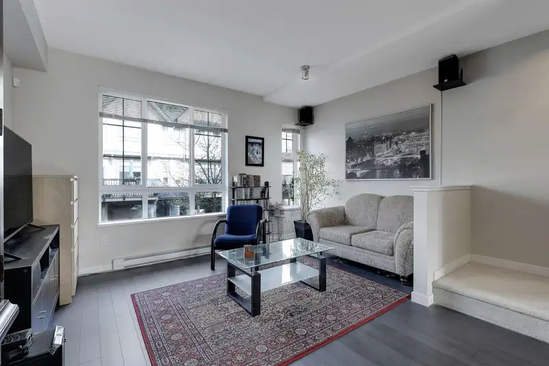 57 1338 HAMES CRESCENT - photo 4 of 14