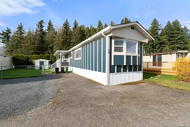 78 5742 UNSWORTH ROAD - photo 1 of 22