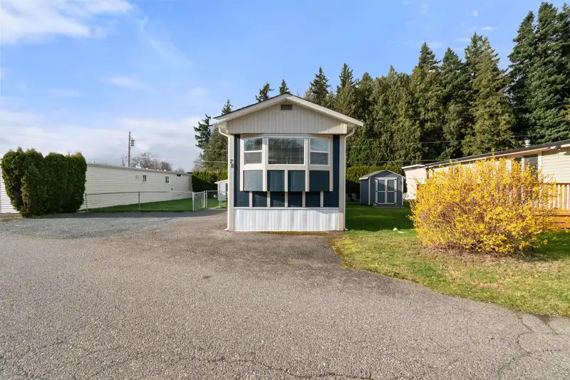 78 5742 UNSWORTH ROAD - photo 2 of 22