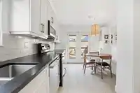 375 E 28TH AVENUE - thumbnail 8
