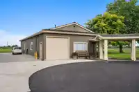 2750 52 STREET - thumbnail 32