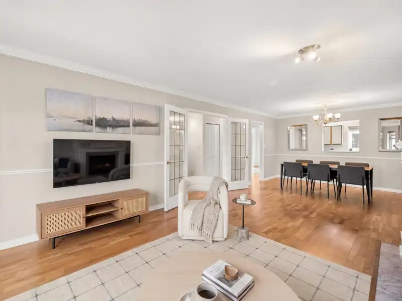 8 4965 47 AVENUE - photo 2 of 40