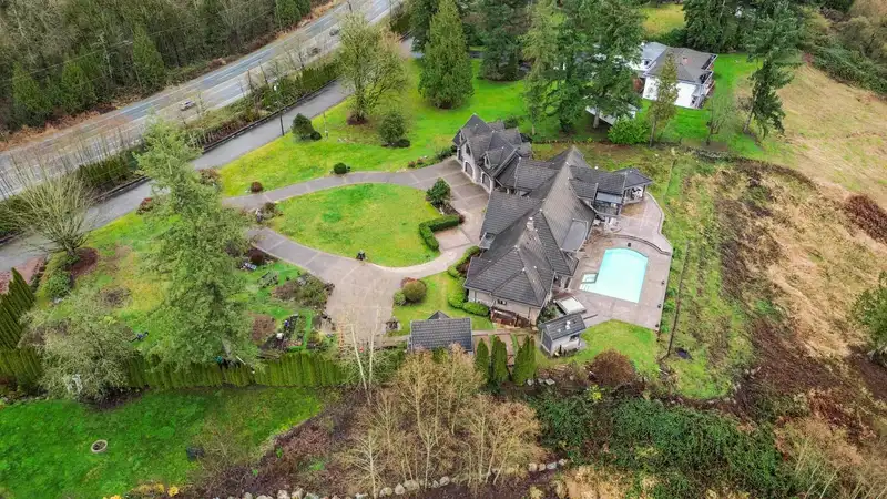 24228 RIVER ROAD - photo 4 of 35