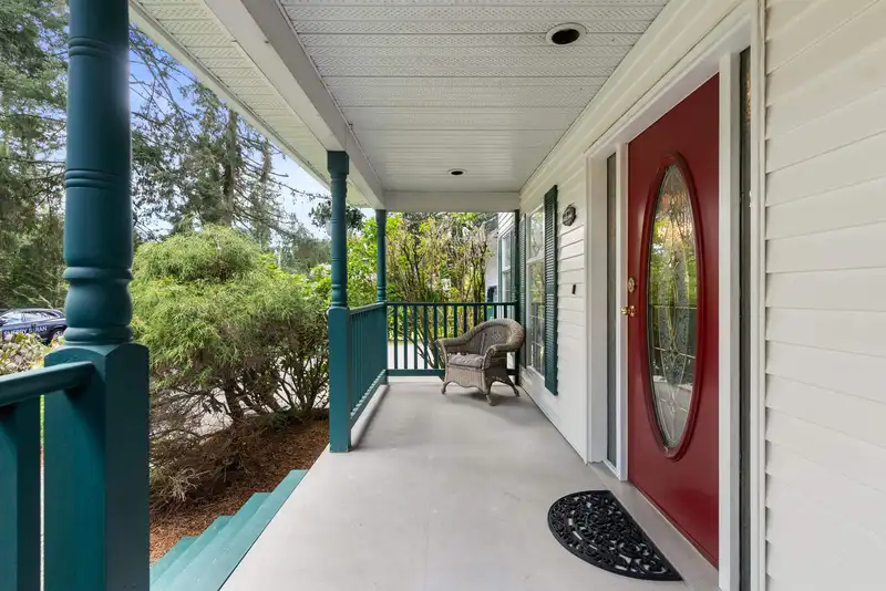 25045 56 AVENUE - photo 4 of 40