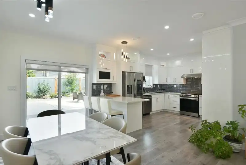 514 JORDAN WAY - photo 1 of 29