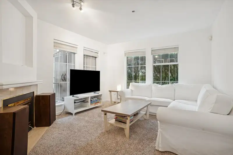 102 1199 WESTWOOD STREET - photo 2 of 14