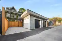 2136 E 10TH AVENUE - thumbnail 31
