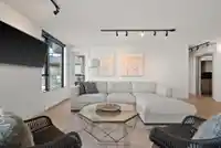 6D 328 TAYLOR WAY - thumbnail 3