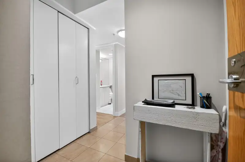 2205 1200 ALBERNI STREET - photo 3 of 28