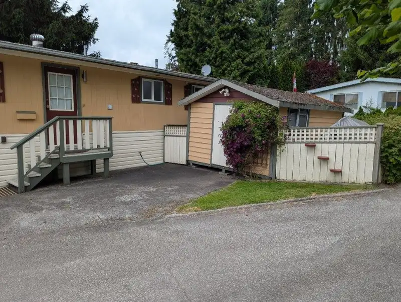 1 201 CAYER STREET - photo 1 of 40