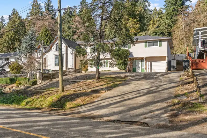5039 MARINE DRIVE - photo 1 of 40