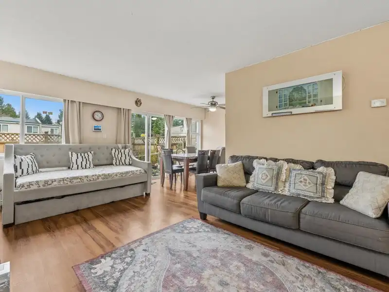 135 15215 105 AVENUE - photo 4 of 21