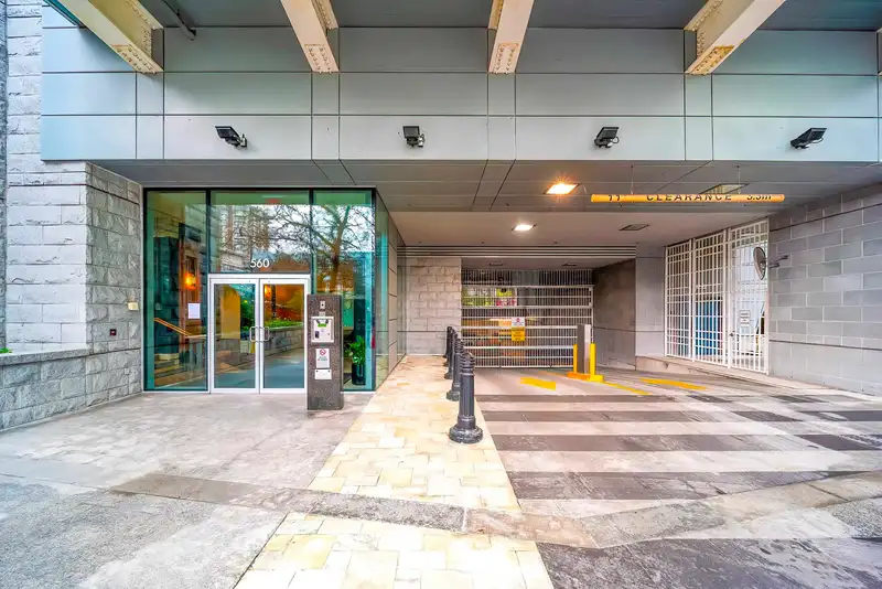 1401 560 CARDERO STREET - photo 3 of 36