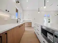 1 3786 PETER STREET - thumbnail 11