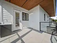 1 3786 PETER STREET - thumbnail 15