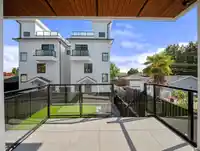 1 3786 PETER STREET - thumbnail 16