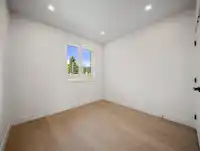 1 3786 PETER STREET - thumbnail 17