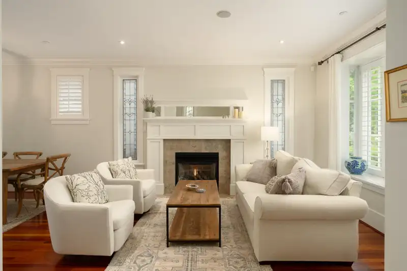 4275 W 14TH AVENUE - photo 3 of 35