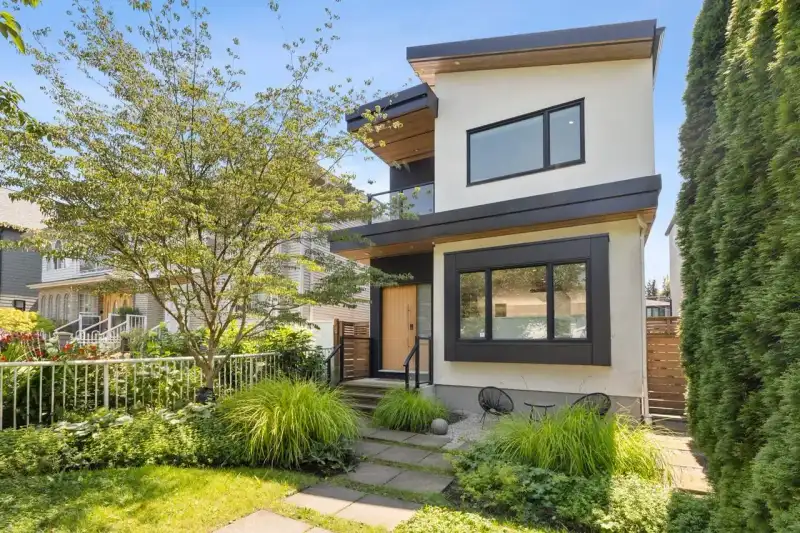 506 E 18TH AVENUE - photo 1 of 40