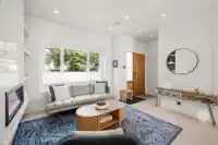 506 E 18TH AVENUE - thumbnail 4