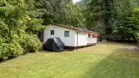 5223 WESJAC ROAD - thumbnail 1