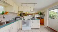 5223 WESJAC ROAD - thumbnail 7