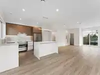34 4337 BOUNDARY ROAD - thumbnail 4