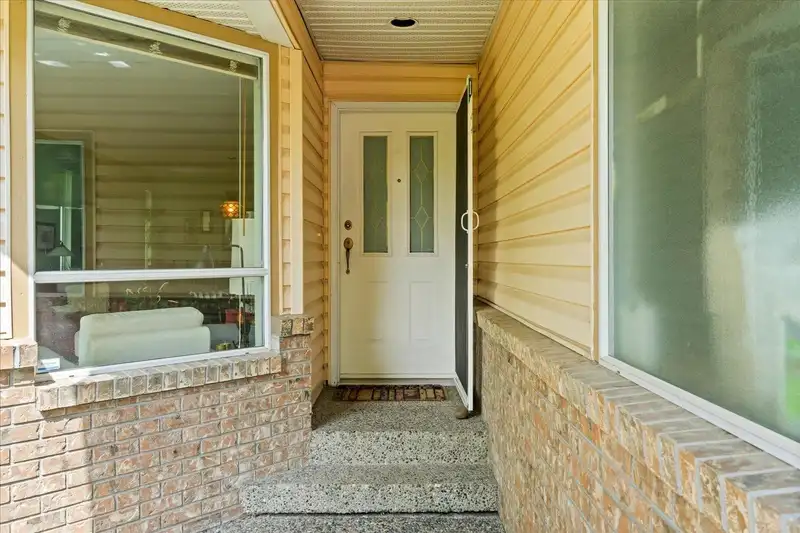 22141 OLD YALE ROAD - photo 3 of 39