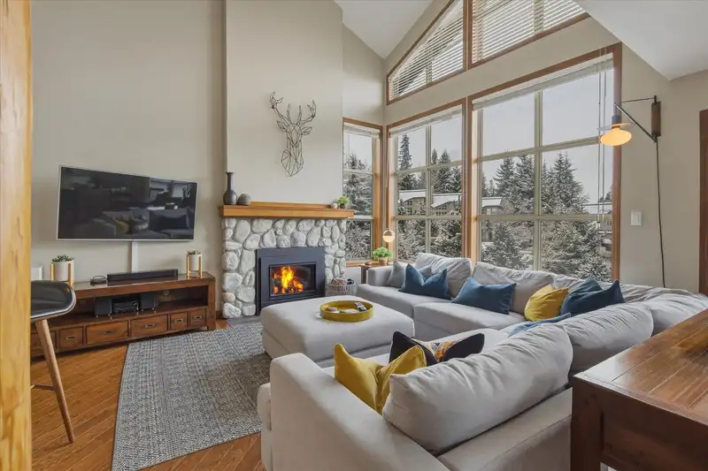 13 4644 BLACKCOMB WAY - photo 2 of 38