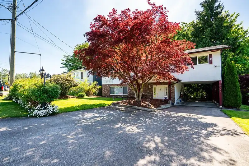 8771 SHEPHERD WAY - photo 2 of 38