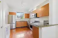 136 935 EWEN AVENUE - thumbnail 4