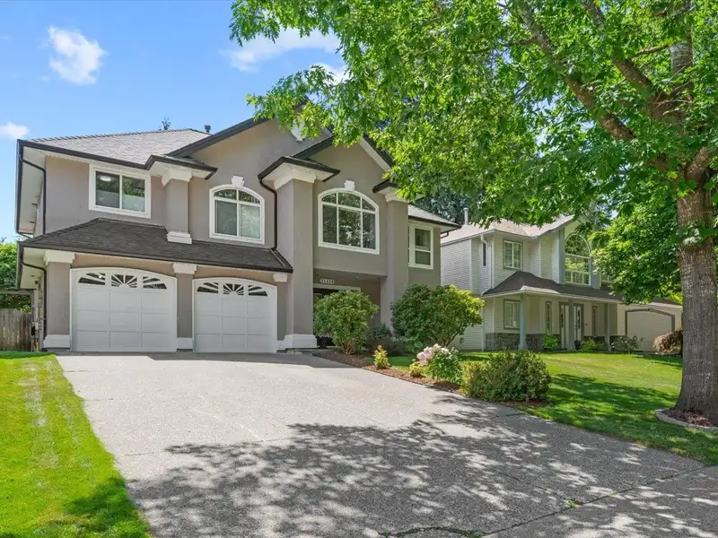 21420 91 AVENUE - photo 1 of 40
