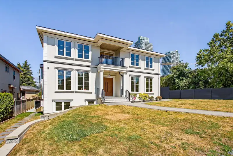 9977 SULLIVAN STREET - photo 4 of 40