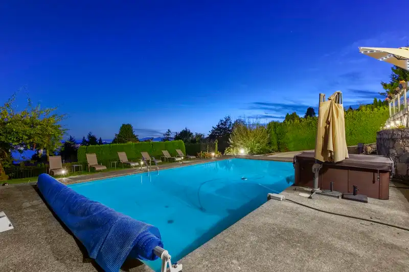 1391 CHARTWELL DRIVE - photo 4 of 40